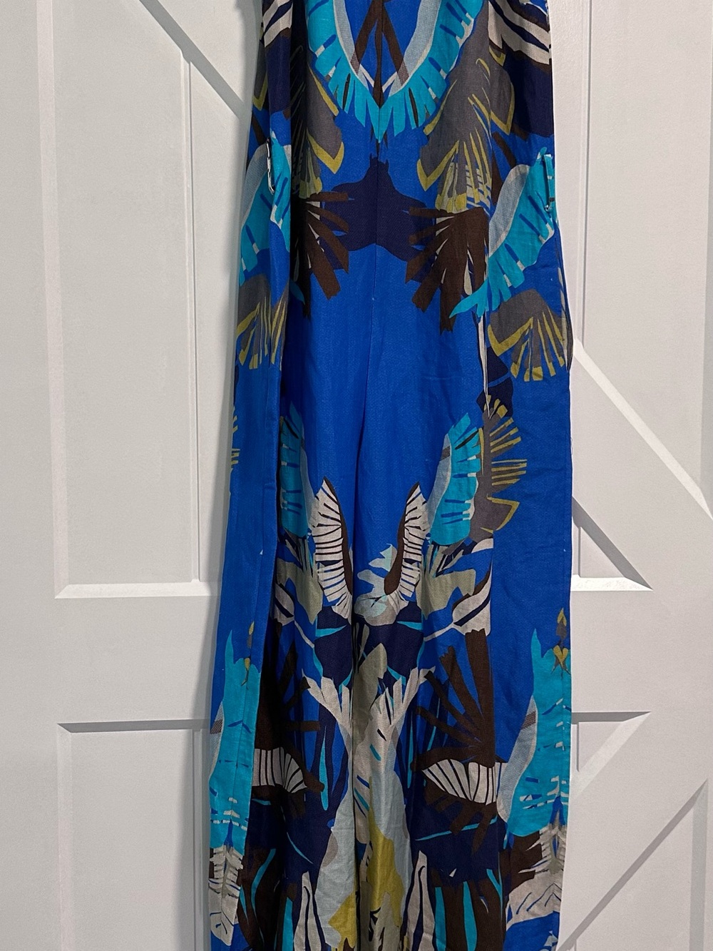 Ranna Gill Blue & Teal Halter Printed Jumpsuit - Picture 3 of 8